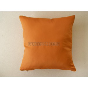 Oranzovy Dekoračn&yacute; vank&uacute;&scaron; RASO SILK 45x45 cm POMARANČOV&Yacute;
